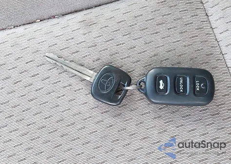 2004 Toyota Camry Le from USA, damaged, VIN 4T1BE32K64U794314